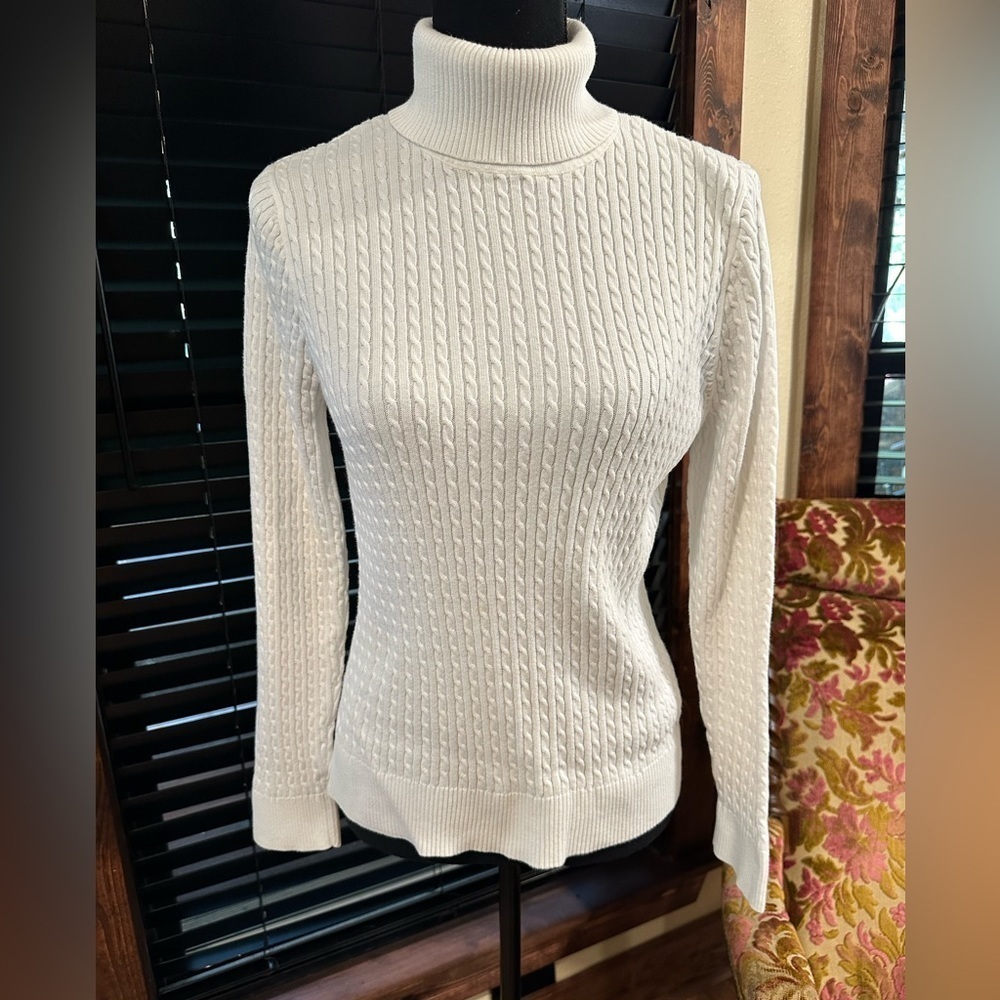 NWOT JEANNE PIERRE Women's Classic-Fitted Lightweight Cable Long-Sleeve  Sz L